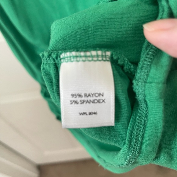 INC sleeveless green shirt green womens size medium - Picture 3 of 5